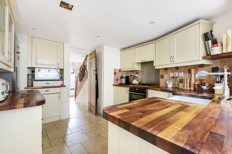 Property photo 3 of 15 Photo 5