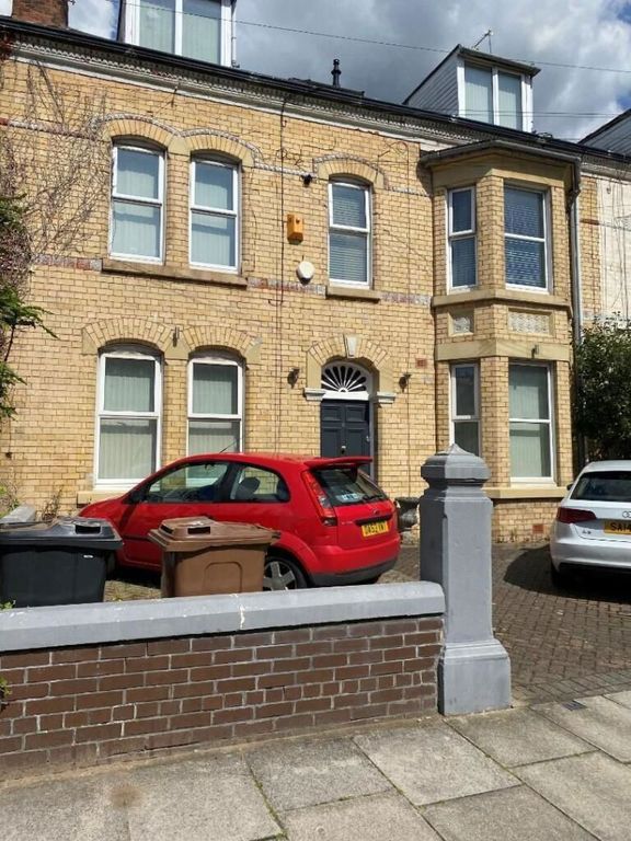 Property photo 1 of 5
