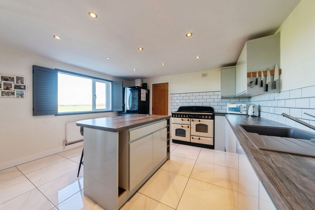 Additional image 17 of 4 bed detached house for saleBeesby Road, Alford LN13