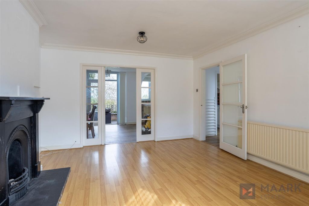 Additional image 10 of 3 bed semi-detached house to rentWoodgate Drive, Birstall, Leicester LE4