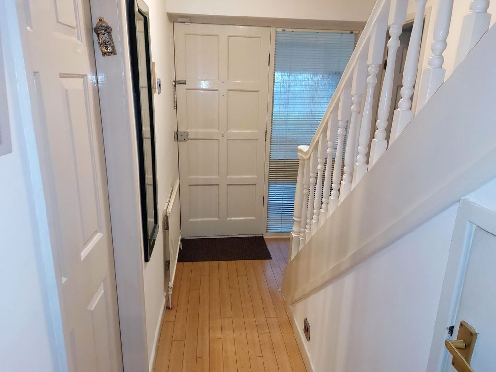 Property photo 3 of 37 13 10 1Jj