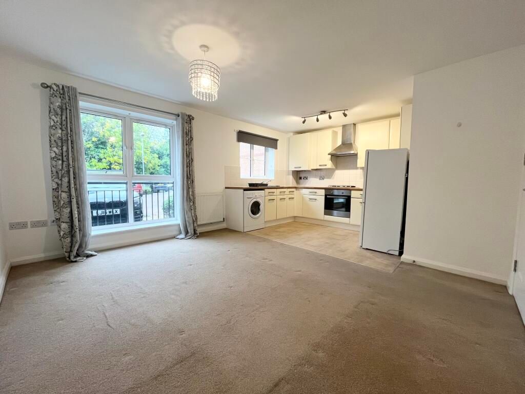 Property photo 3 of 4 Kitchen