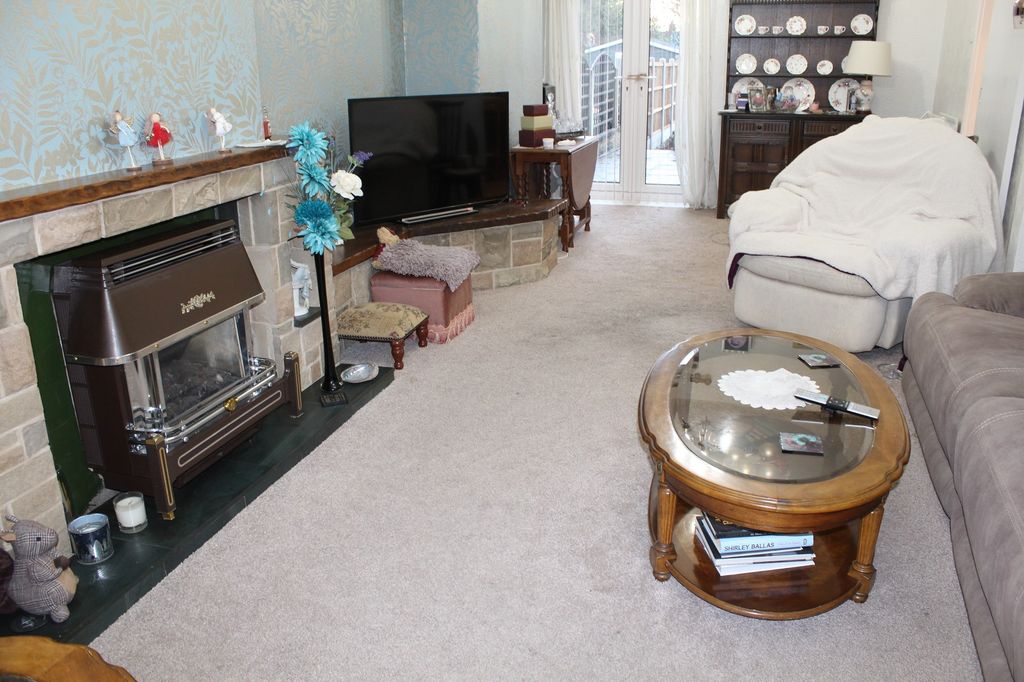 Property photo 2 of 11 Lounge - Dining Room