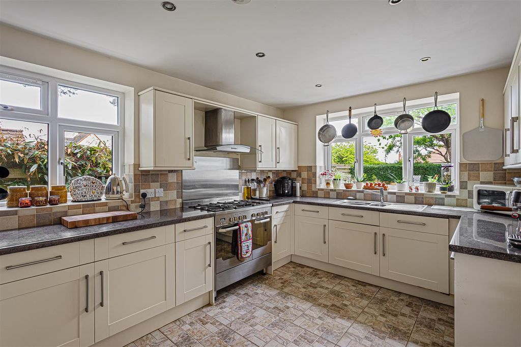 Property photo 3 of 34 Berhilholme_13.Jpg