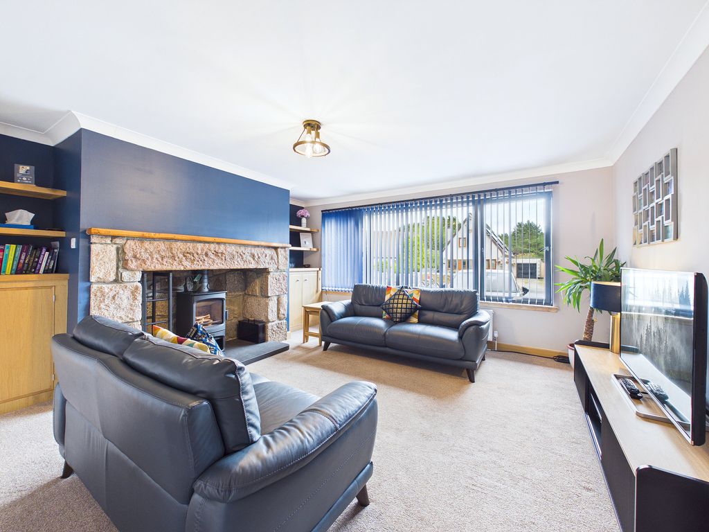 Property photo 2 of 25