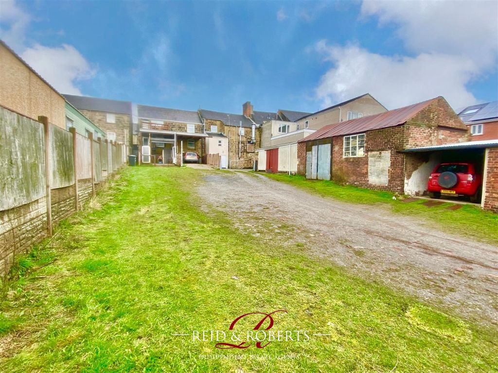 Property photo 2 of 20 15.Jpg