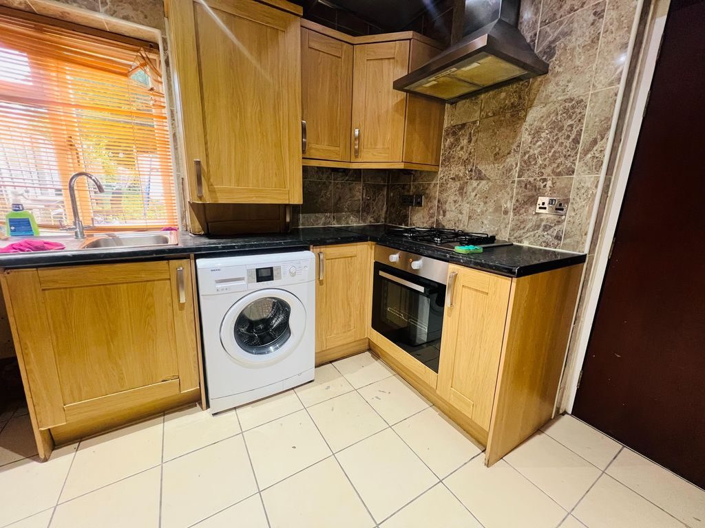 Property photo 2 of 16 Property