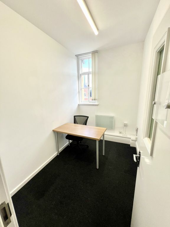 Property photo 1 of 4
