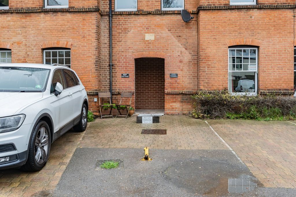 Property photo 3 of 5