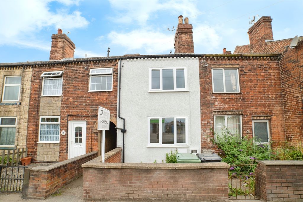 Property photo 1 of 17