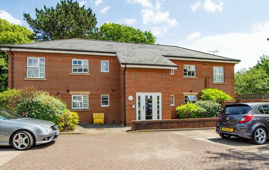 Property photo 1 of 12
