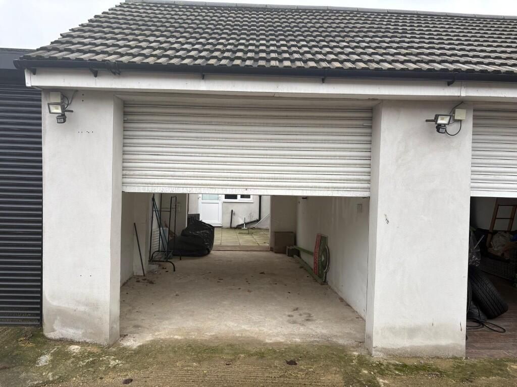 Property photo 2 of 19 Gallery