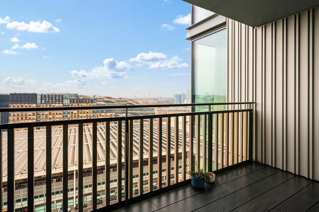 Property photo 3 of 5