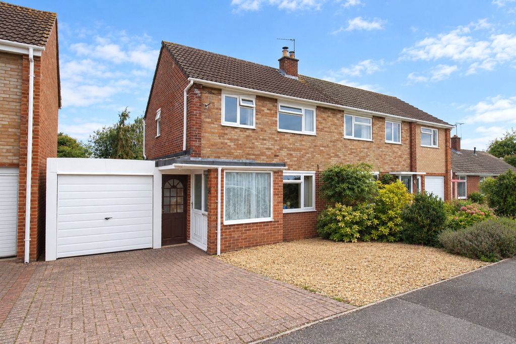 Property photo 1 of 15 Picture No. 05