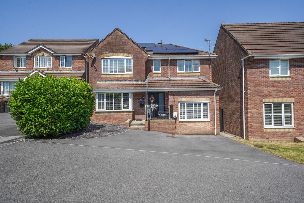 Property photo 1 of 36 Dsc03477