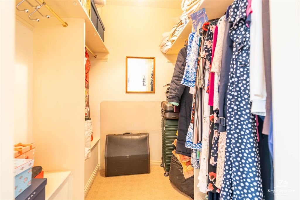 Additional image 19 of 4 bed property for saleRosslyn Avenue, Perth PH2