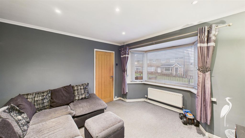 Property photo 2 of 21 Lounge