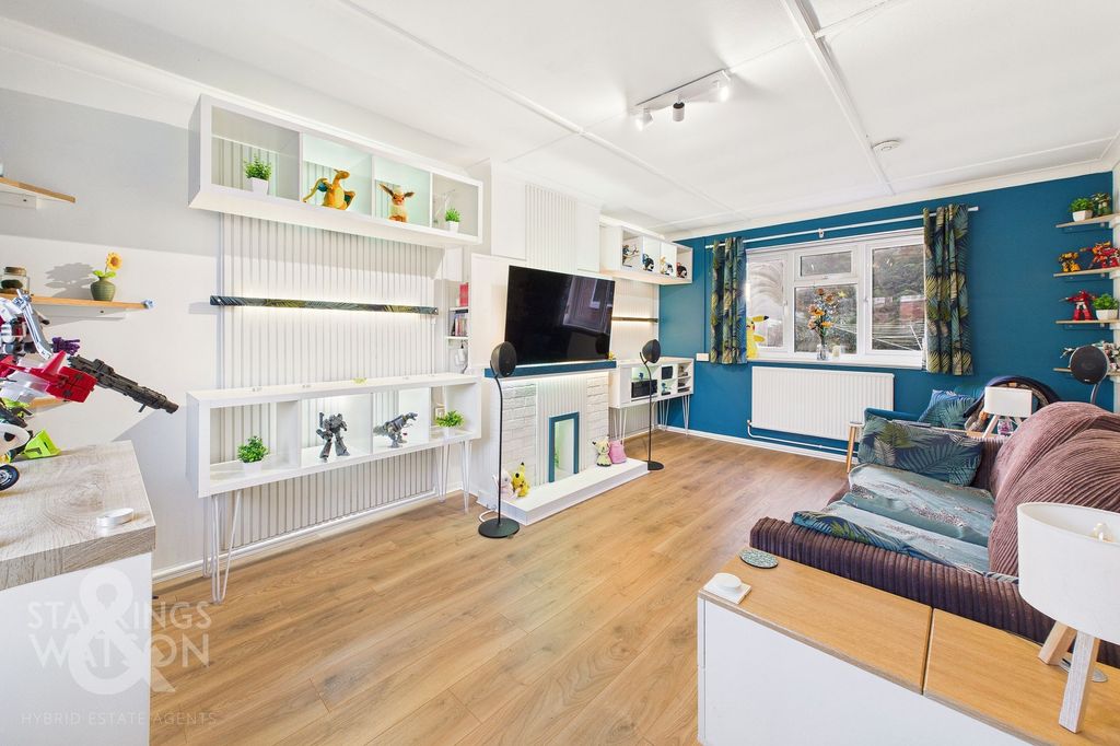 Property photo 2 of 26