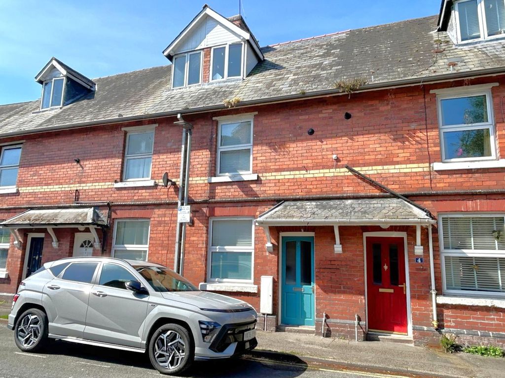 Property photo 1 of 18 Front 1.Jpeg