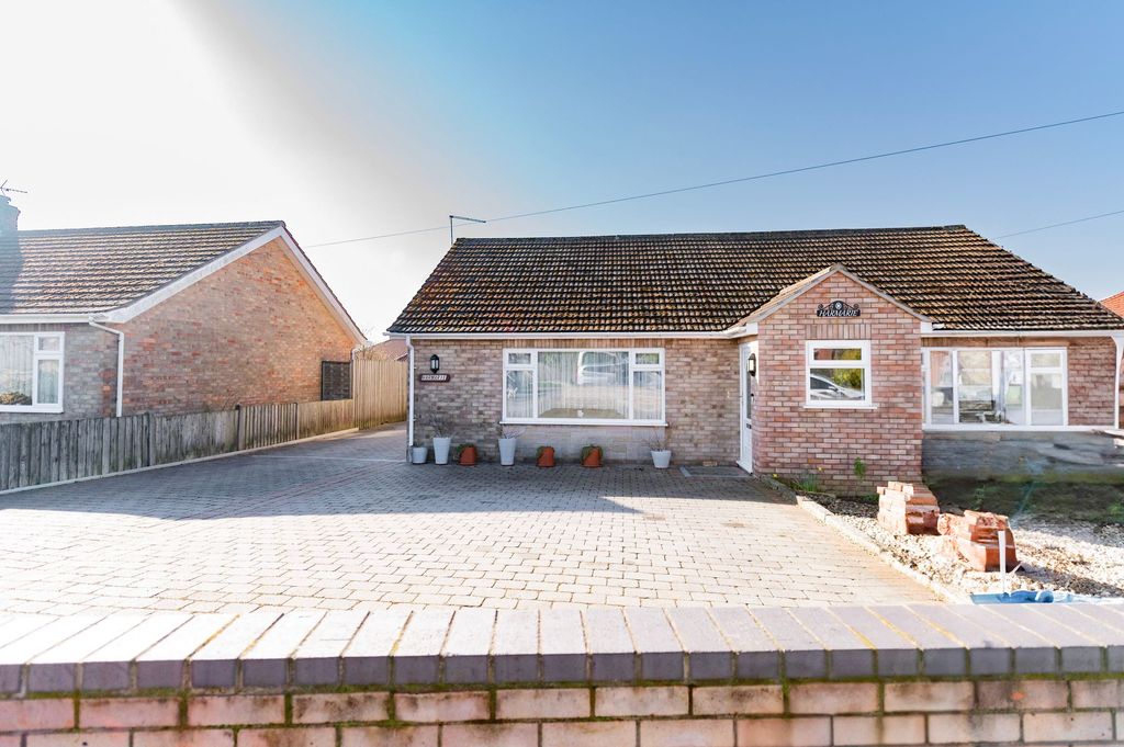Property photo 1 of 34