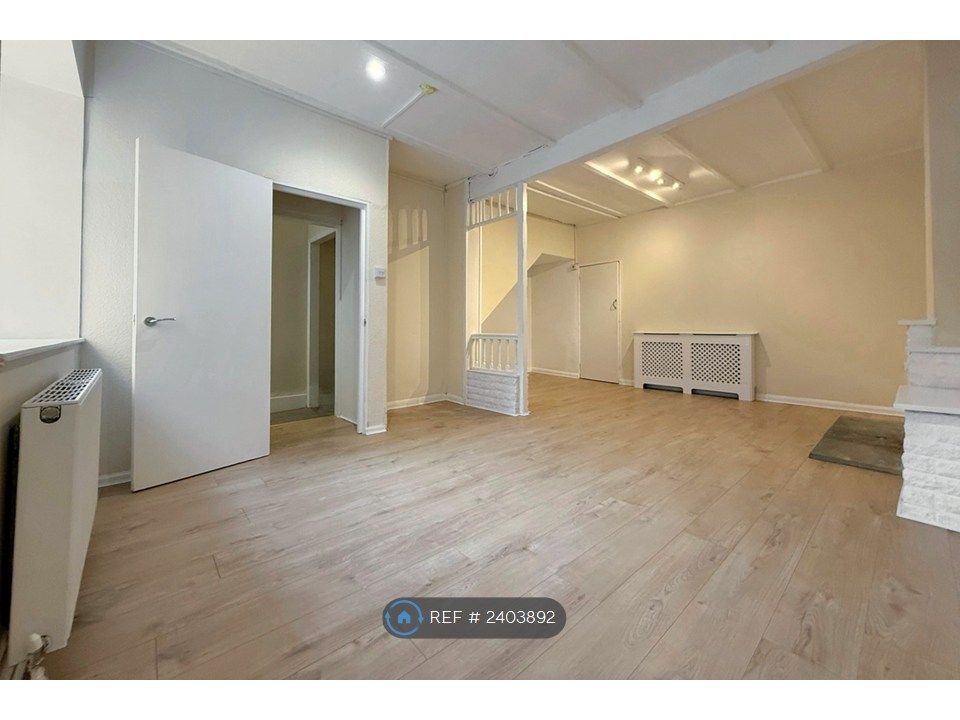 Property photo 3 of 16 Living Room