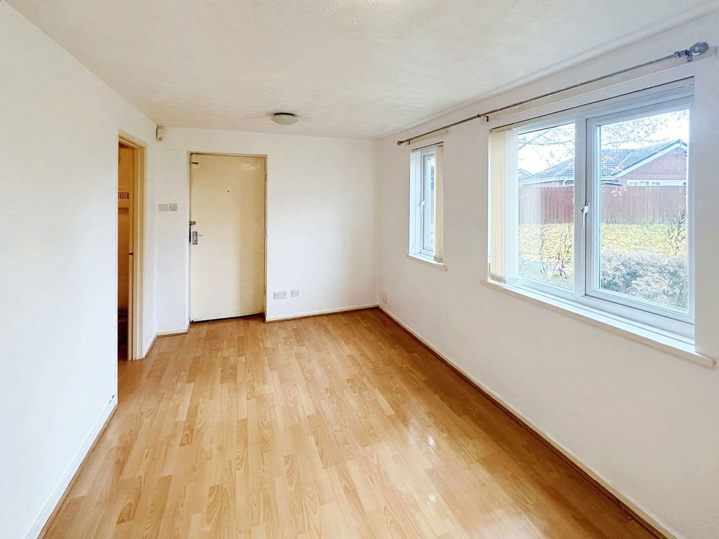 Property photo 2 of 6