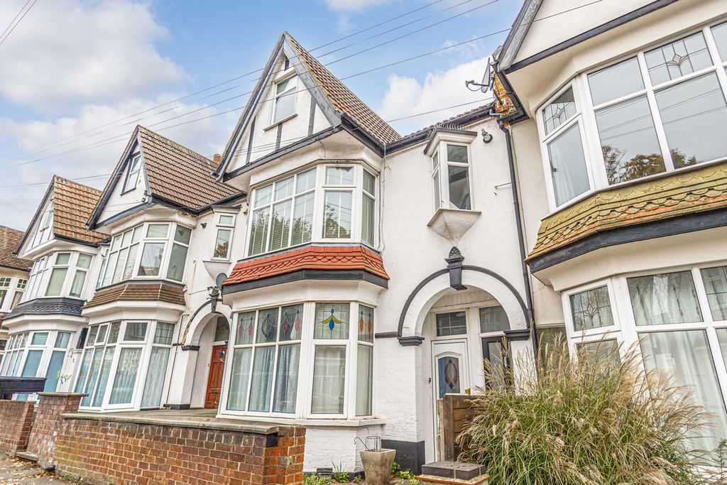 Property photo 1 of 10