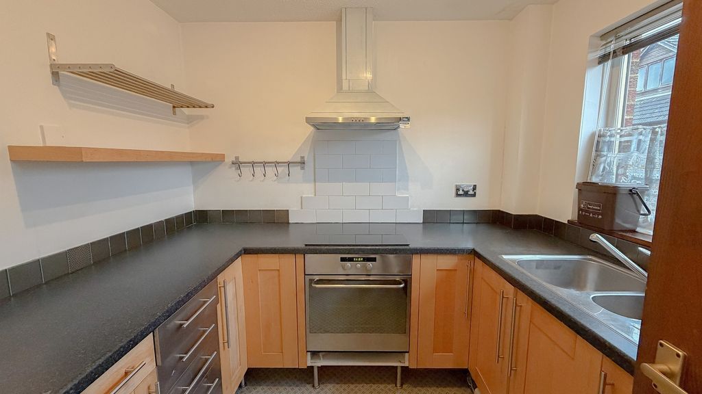 Property photo 3 of 16 Not Specified