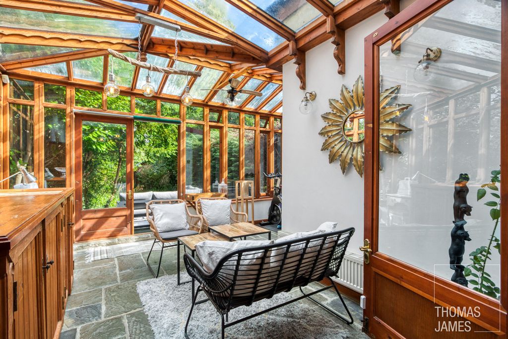 Property photo 3 of 26