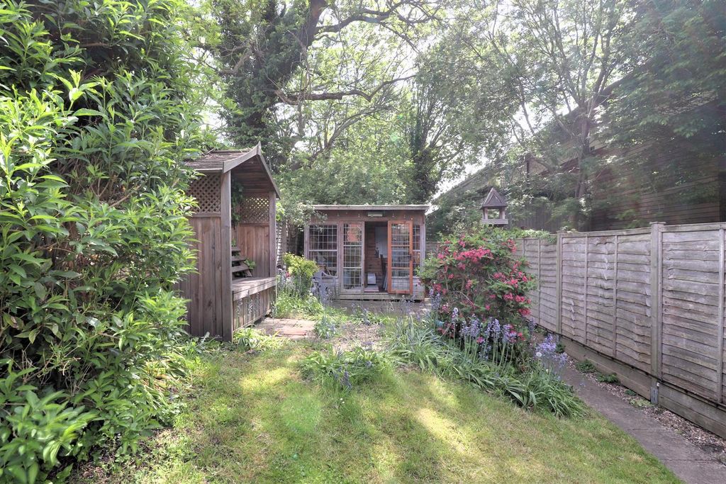 Property photo 3 of 19