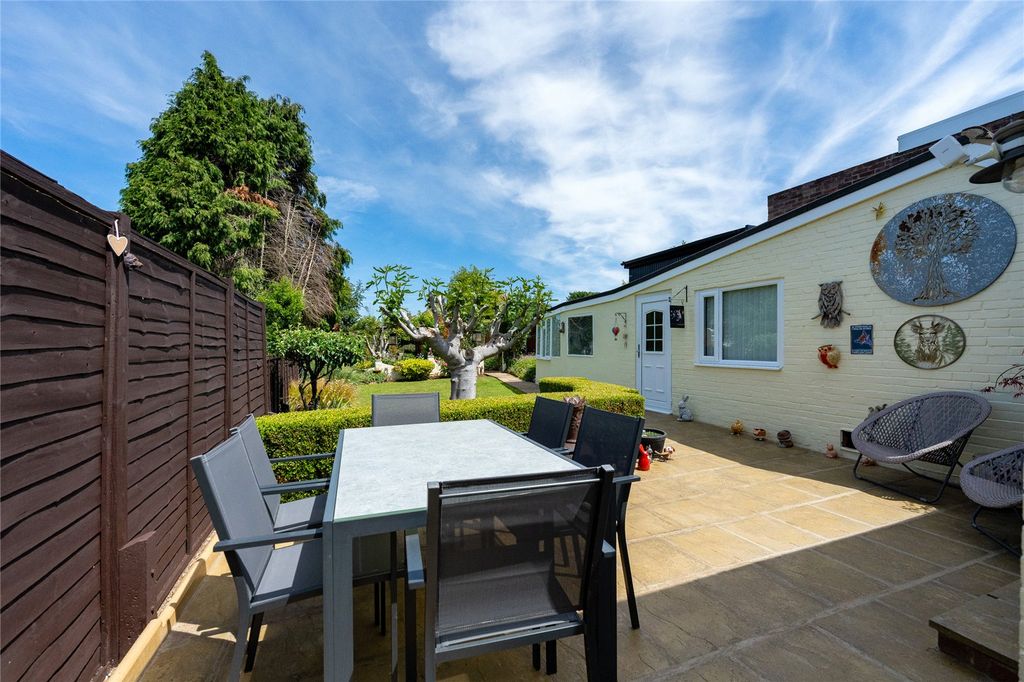 Property photo 2 of 21 Picture No. 03