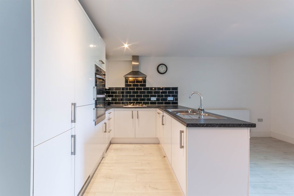 Property photo 2 of 17 Lounge/Diner/Kitchen