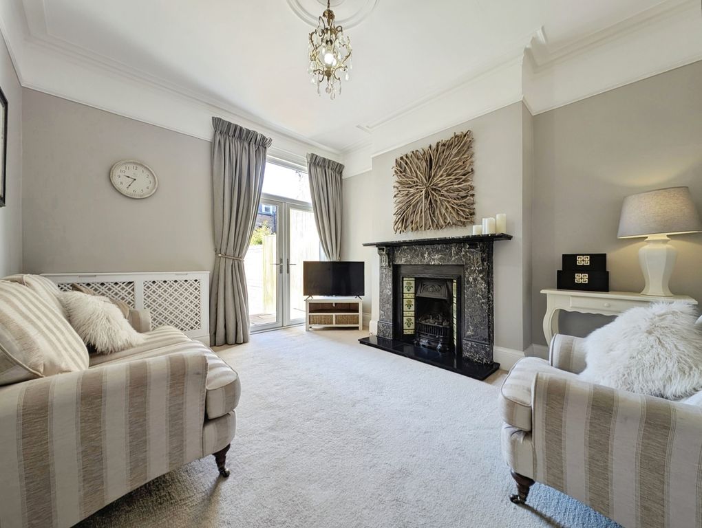 Property photo 2 of 24 Pbox-Img.Jpg