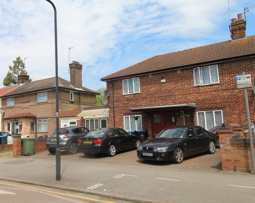 Property photo 1 of 14 7 Bedroom Semi-Detached Property  For Sale