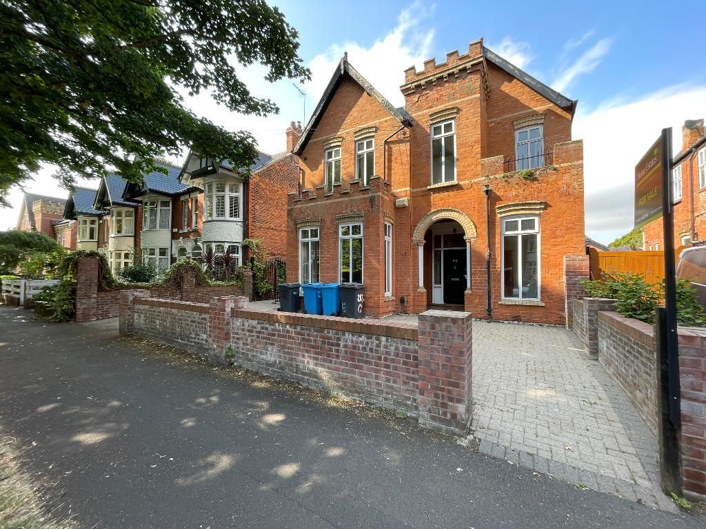 Property photo 1 of 19 Front External