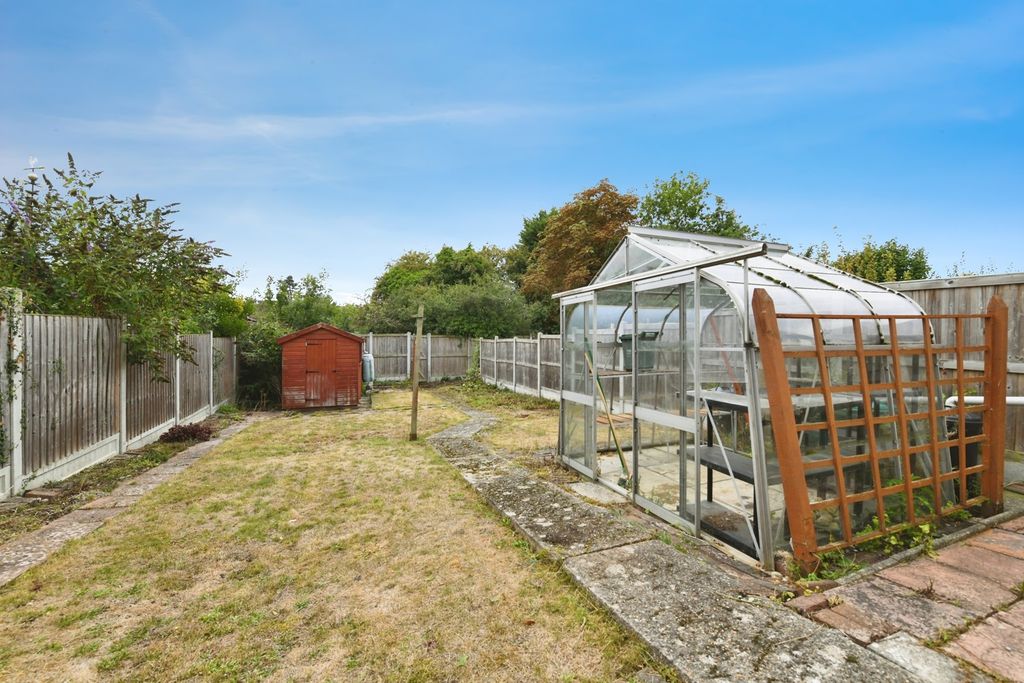 Property photo 2 of 17 Photo
