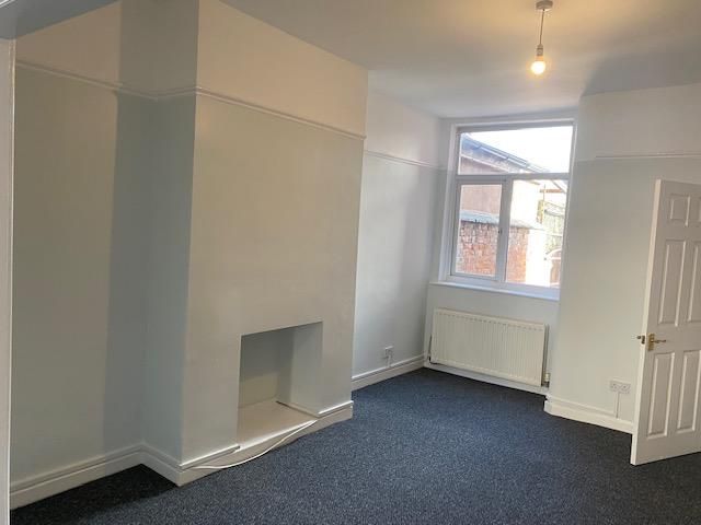 Property photo 3 of 15 Dining Room