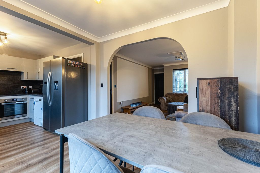 Property photo 2 of 16 Dining Room