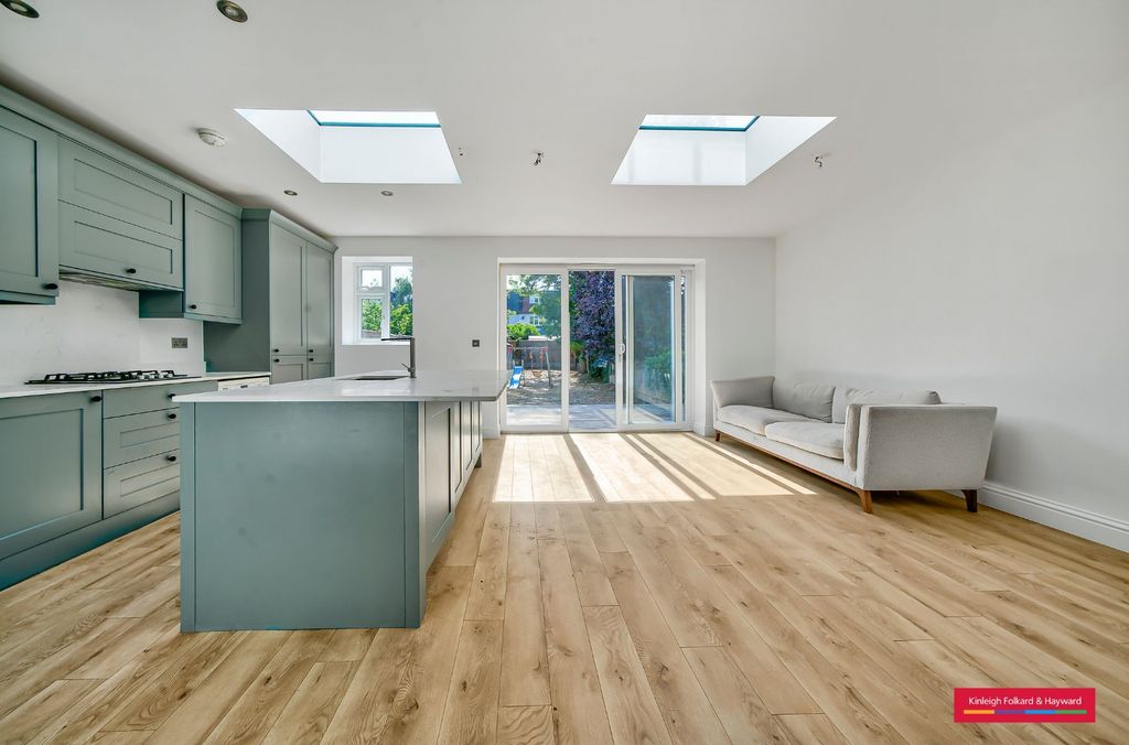 Property photo 1 of 18 Picture No. 17