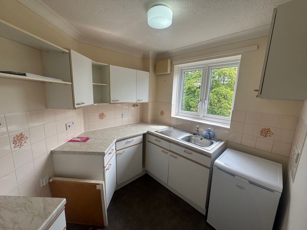 Property photo 3 of 6
