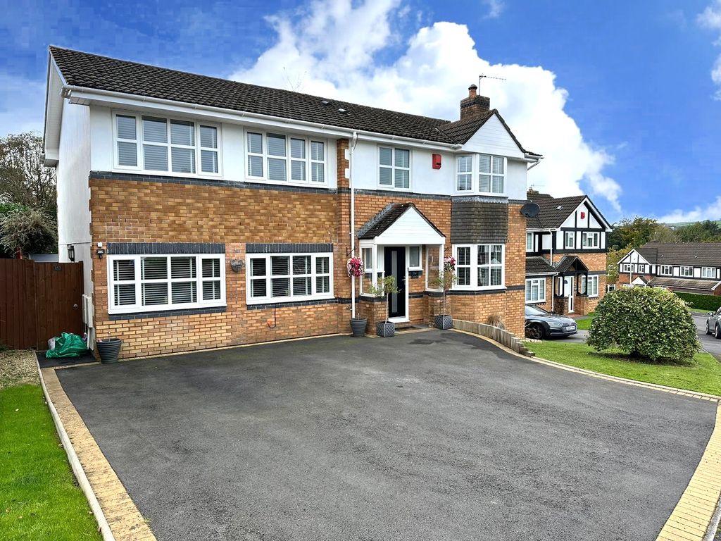Property photo 1 of 35 9Df90F7E-891C-499F-81D8-5D47E9E4645B.Jpeg