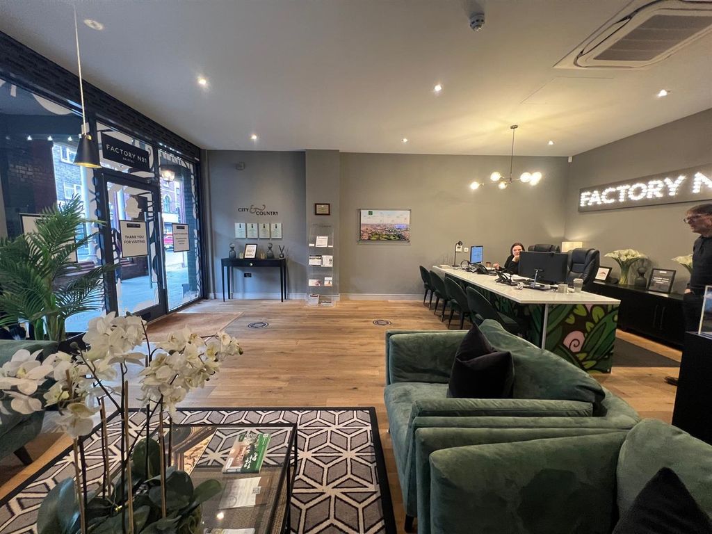 Property photo 3 of 10 2.Jpg