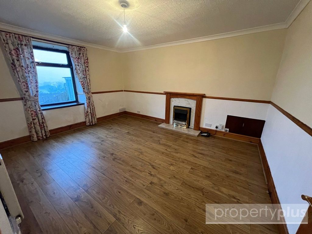 Property photo 2 of 11 Picture No. 07