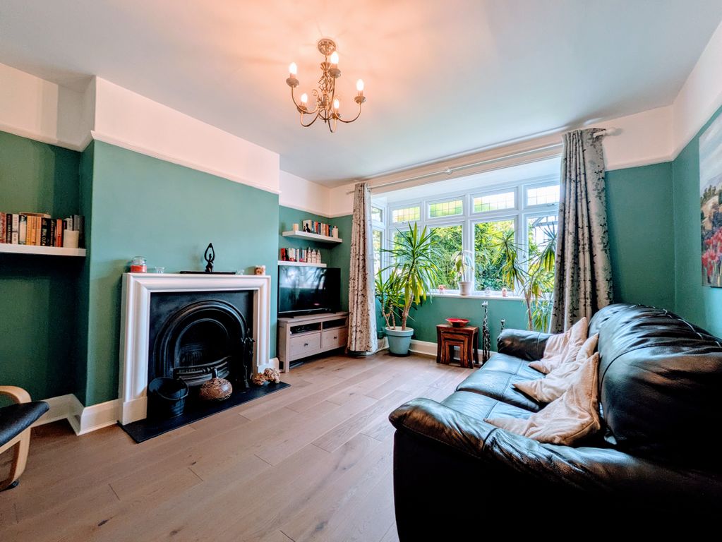 Property photo 2 of 27 2-Living Room