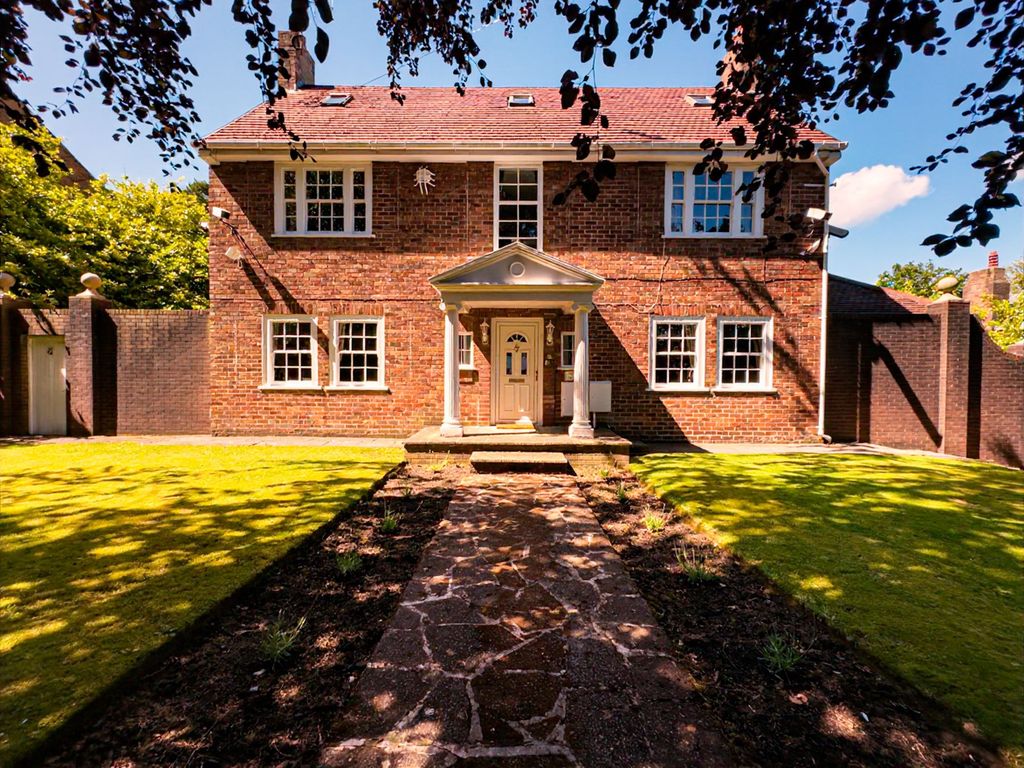 Property photo 1 of 66