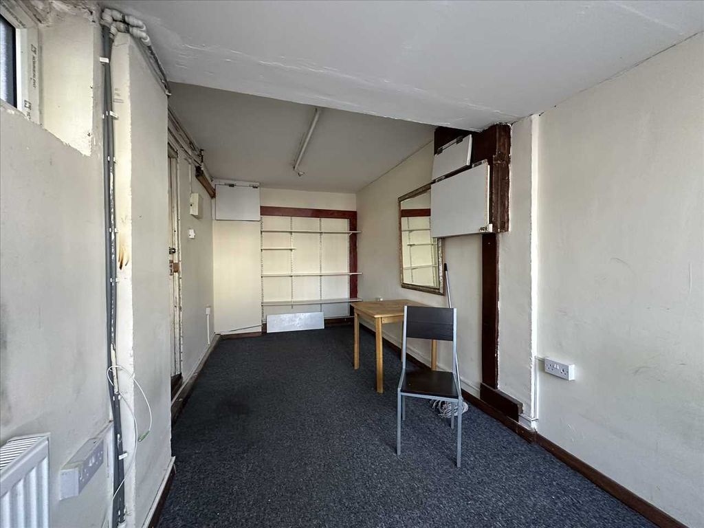 Property photo 2 of 11 Room A