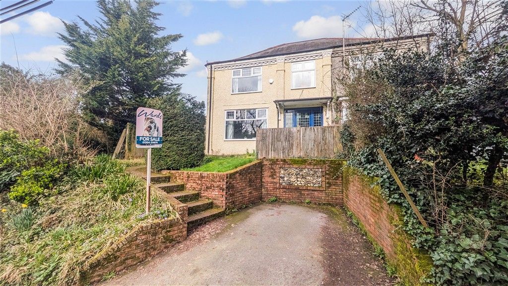 Property photo 2 of 15 External Front Brochure......