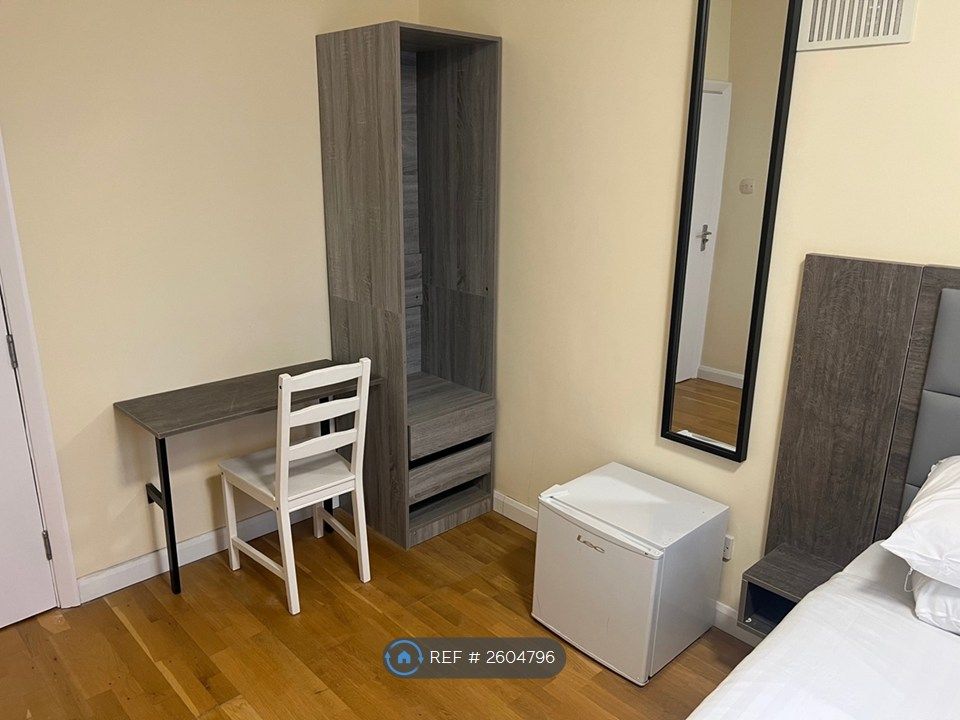 Property photo 2 of 5