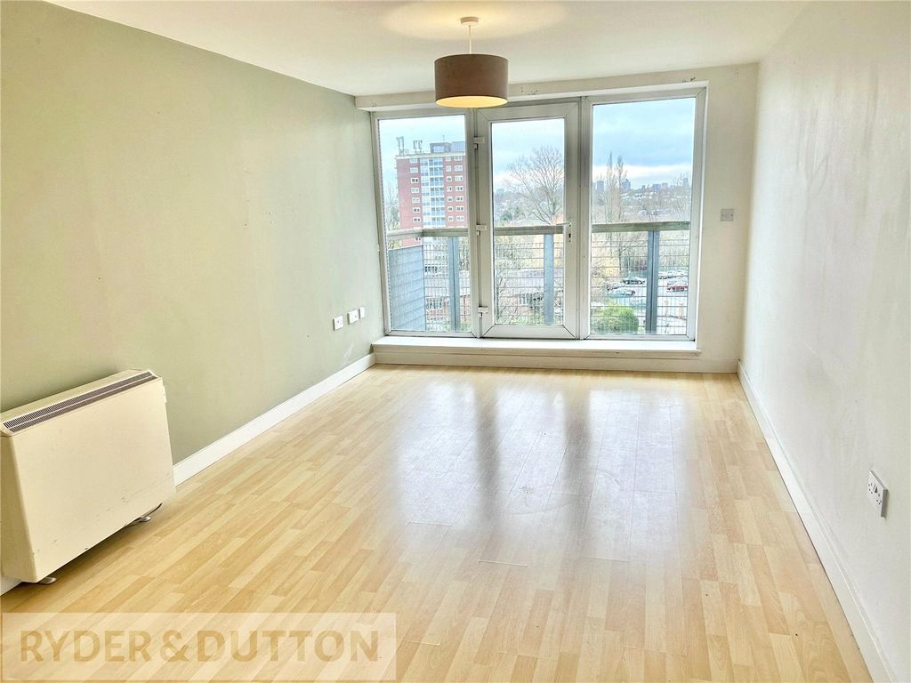 Property photo 3 of 11 Picture No. 13