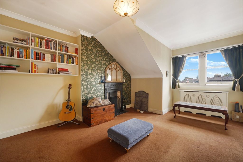 Property photo 2 of 18 Picture No. 05